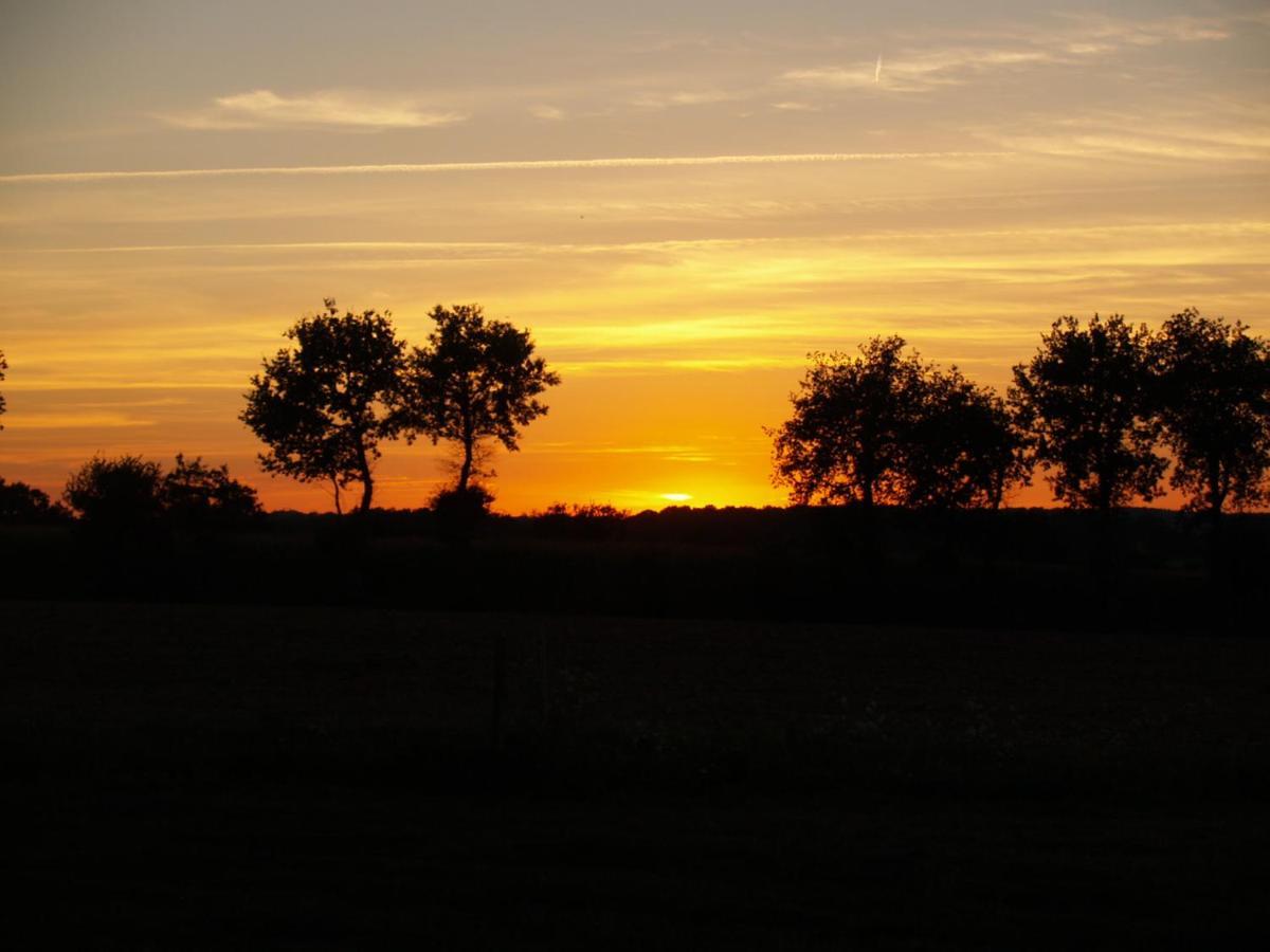 Camping Chez L'Habitant Noyal-Muzillac Exterior foto
